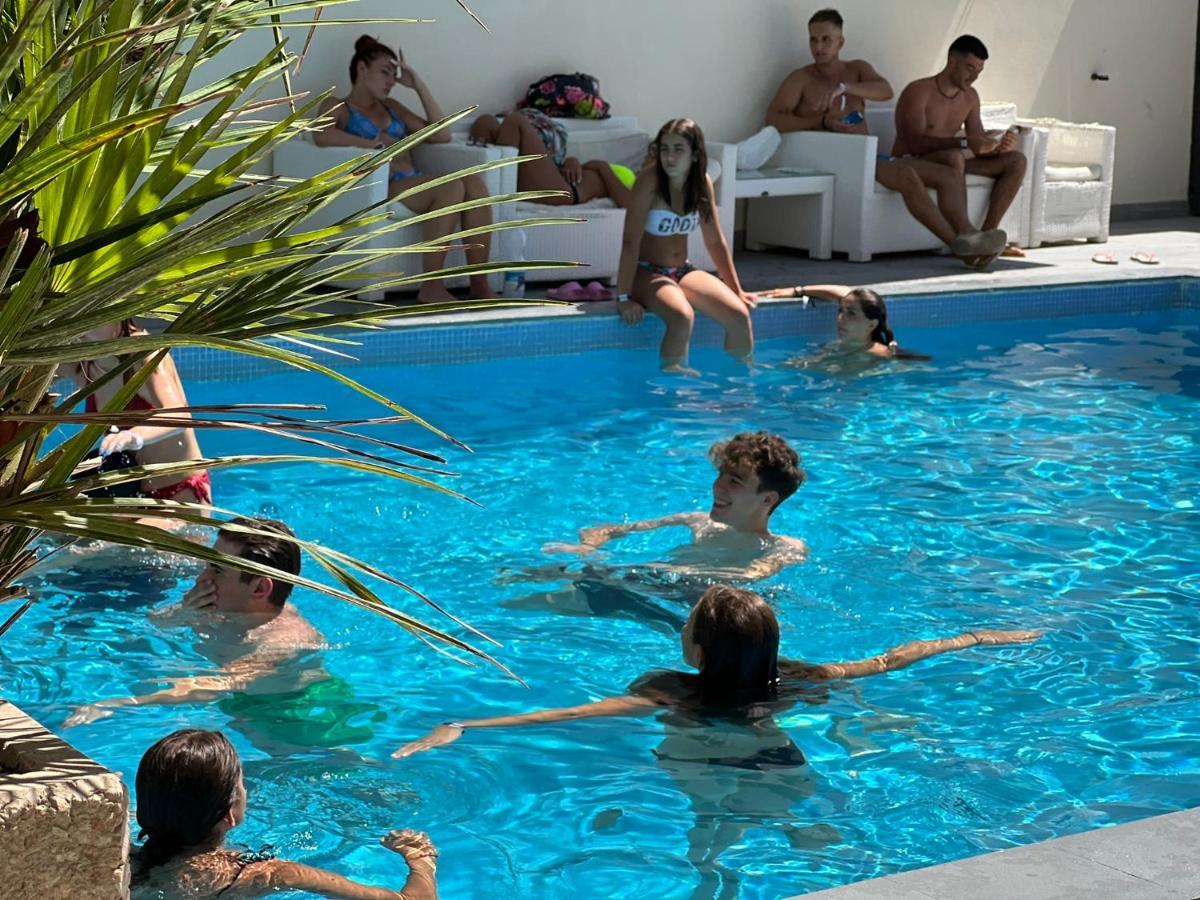 Apparthotel Ardea Riccione Zewnętrze zdjęcie
