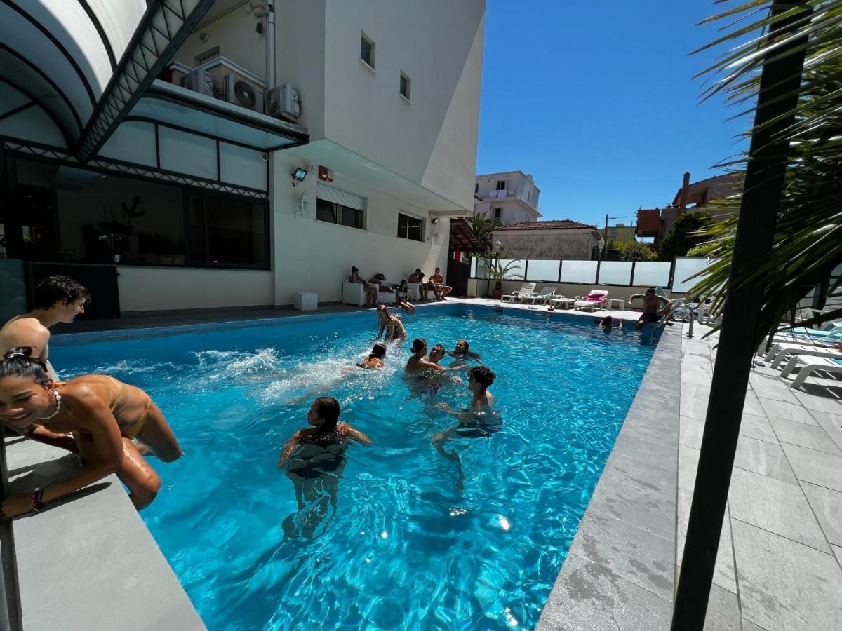 Apparthotel Ardea Riccione Zewnętrze zdjęcie